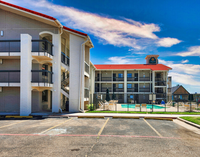 Building Photo - Amarillo Med Hotel