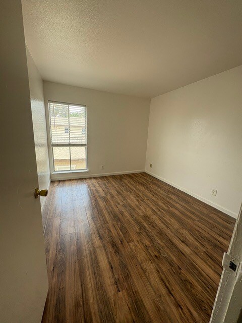 Foto del edificio - 310 S Argyle Ave