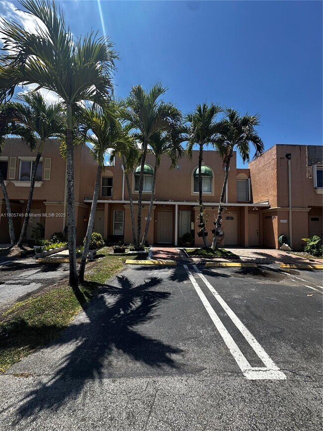 Foto del edificio - 12452 NW 11th Ln