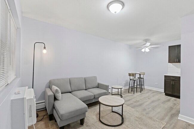Foto del edificio - 4612 North Beacon-1C