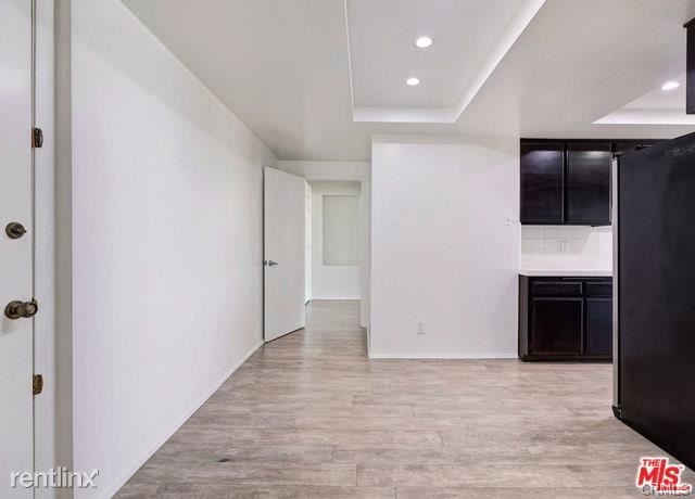 Building Photo - 2 br, 3 bath Condo - 1223 Roxbury Dr Apt 303
