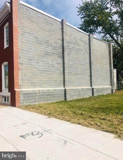 Foto del edificio - 1511 N Montford Ave