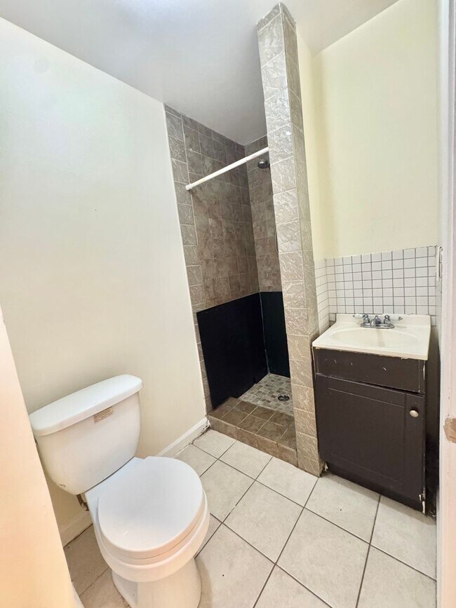 Foto del edificio - 5019 Walnut St