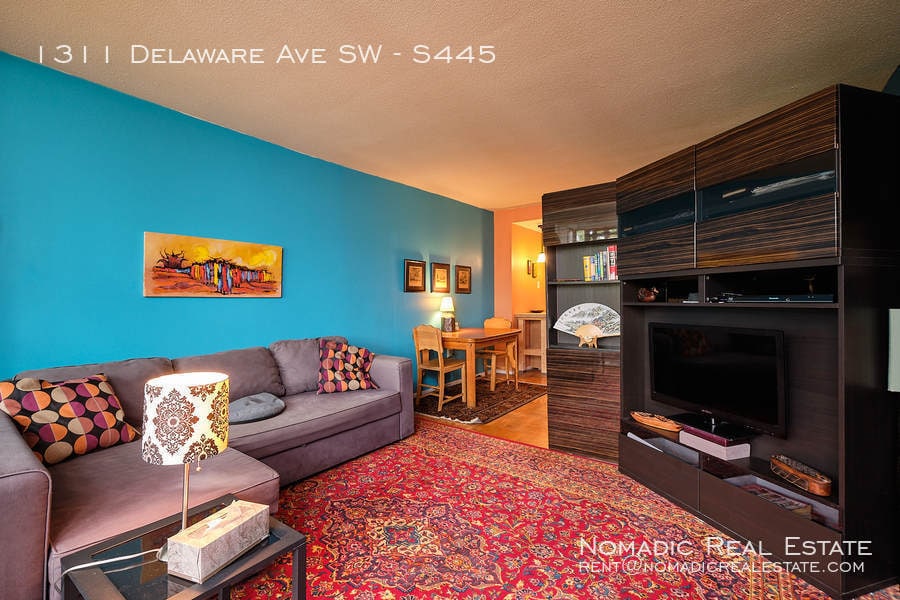 Primary Photo - 1311 Delaware Ave SW