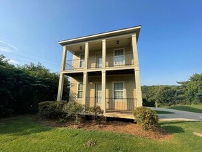 Building Photo - 225 Madison Heights