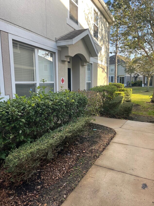 Foto principal - 6606 S Goldenrod Rd