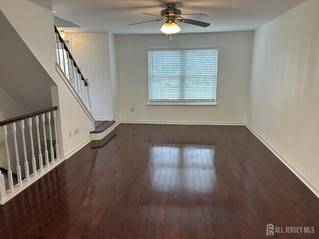 Building Photo - 53 Boxgrove Pl