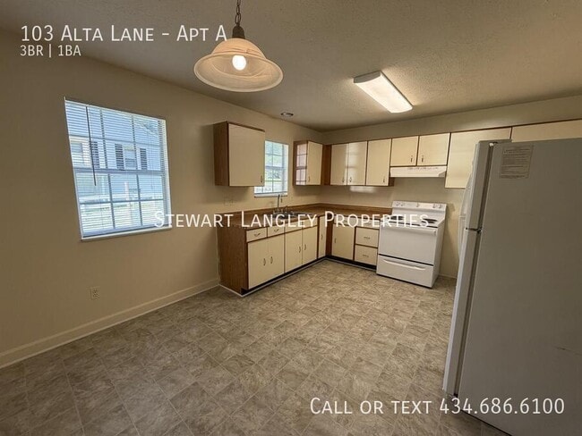 Building Photo - 103 Alta Ln