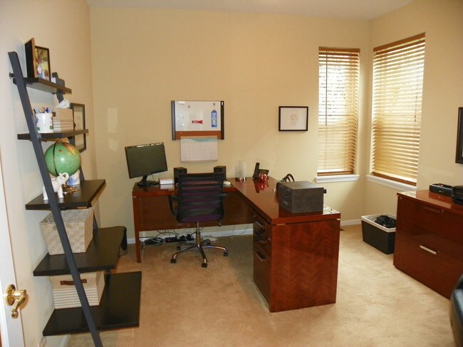 Foto del edificio - 111 Tanglewood Dr