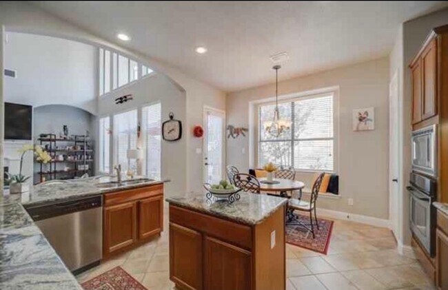 Foto del edificio - 241 Carrington Ln