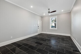 Building Photo - 2401 Market St