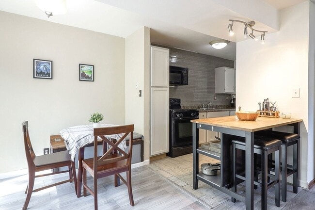 Foto del edificio - 21S S Fernwood Dr