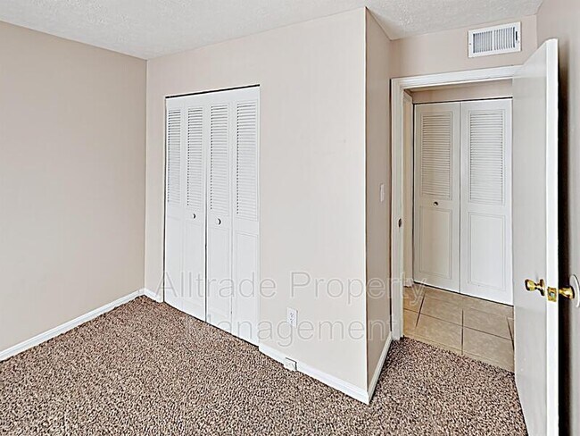 Building Photo - 4901 Cawood Dr