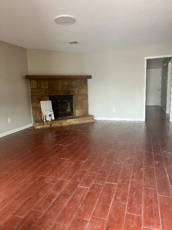 Building Photo - 4503 S Gum Ave