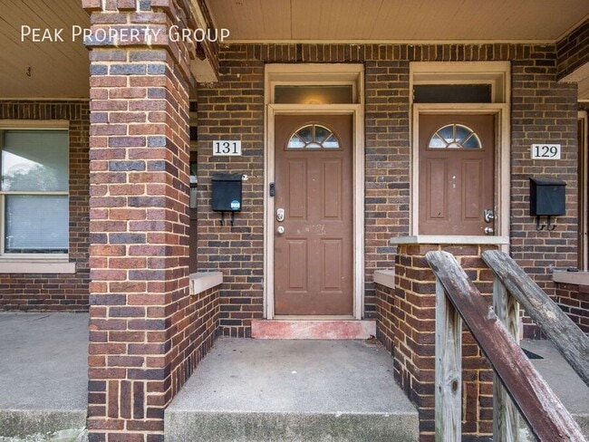 Building Photo - 127 E 12th Ave