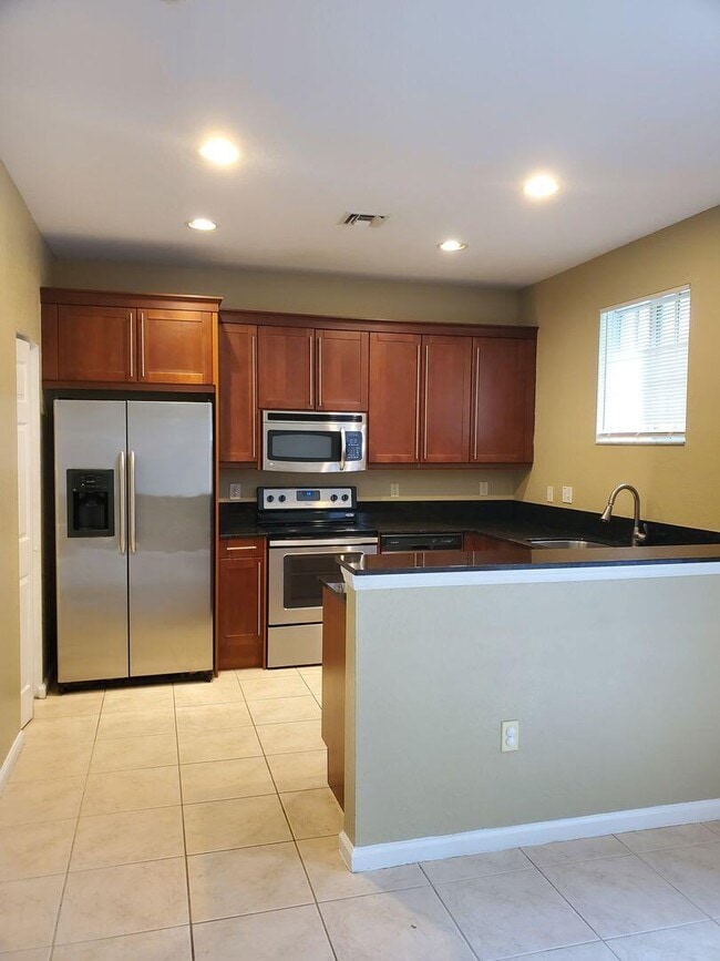 Building Photo - 5114 NW 30th Ln