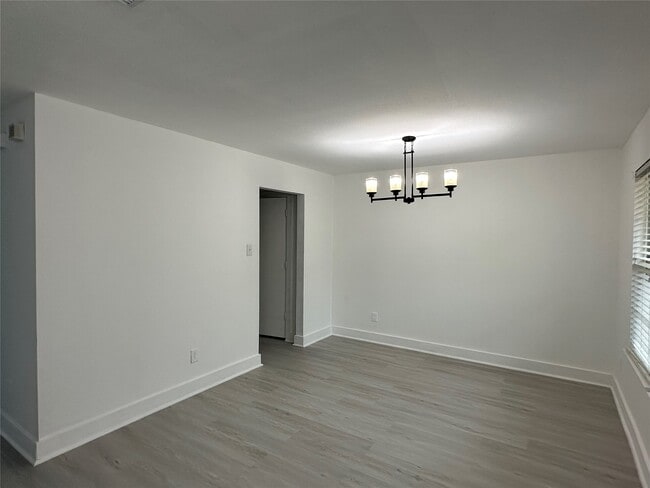 Building Photo - 7430 Rabbit Ridge