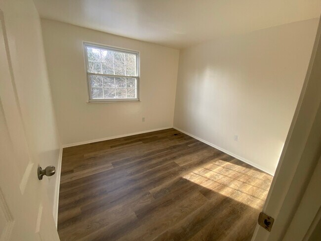 Foto del edificio - 679 S 82nd St