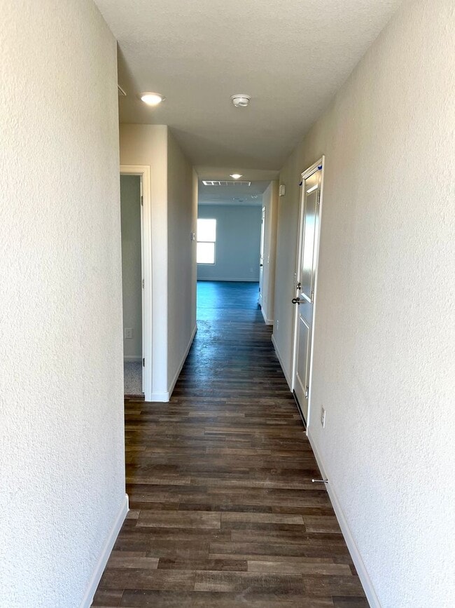 Foto del edificio - New Beautiful 2023 Construction- 4 Bedroom...