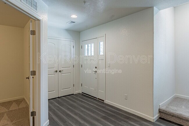 Building Photo - 5415 W 97th Ave