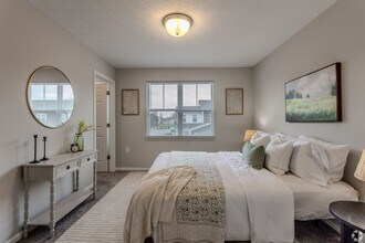 Interior Photo - Ravines at Taylor