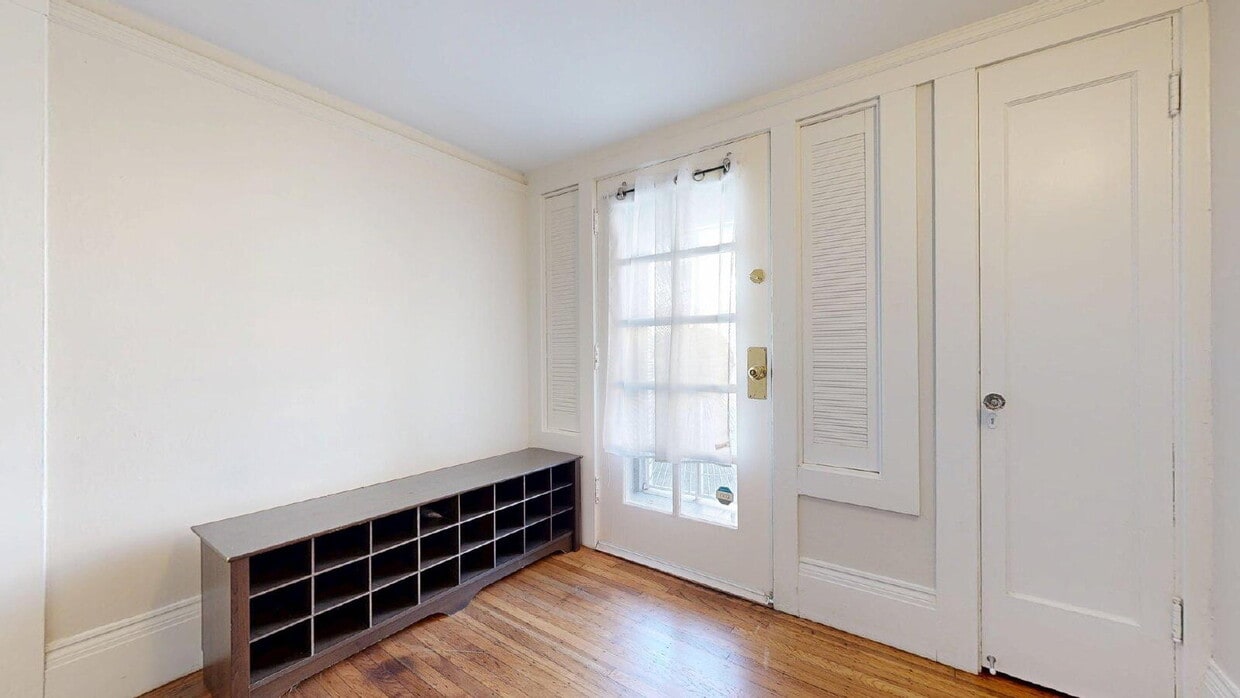 Primary Photo - Charming Inner Sunset Single Family Home w...