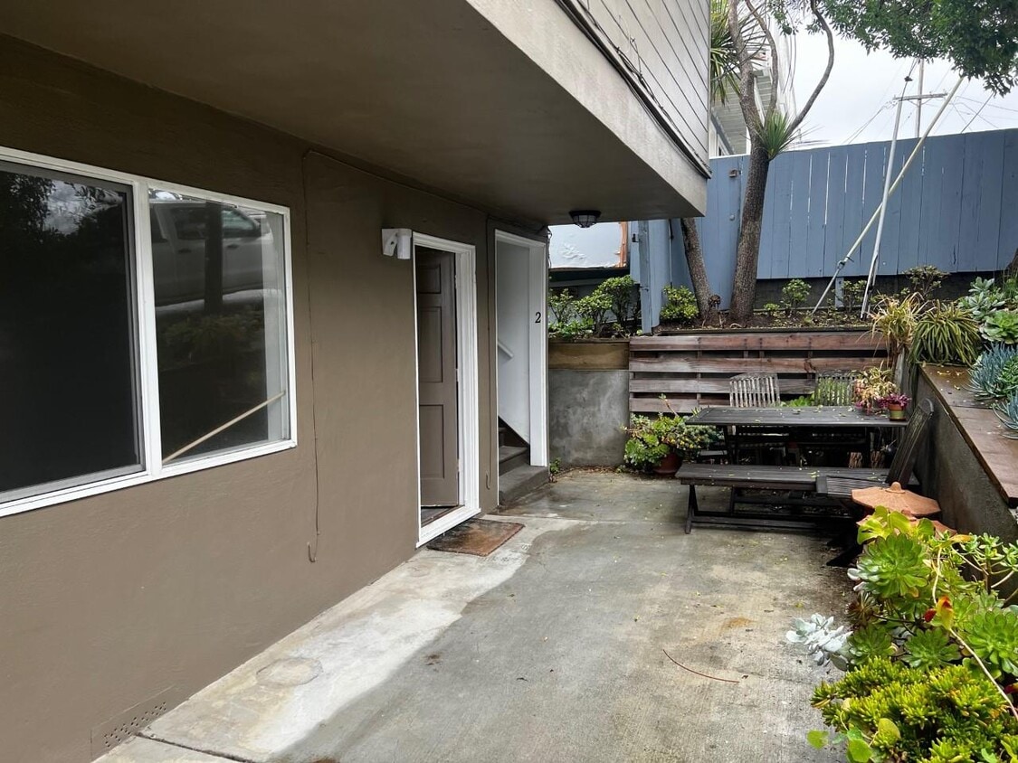 125 Hilton Way, Pacifica, CA 94044 Condo for Rent in Pacifica, CA