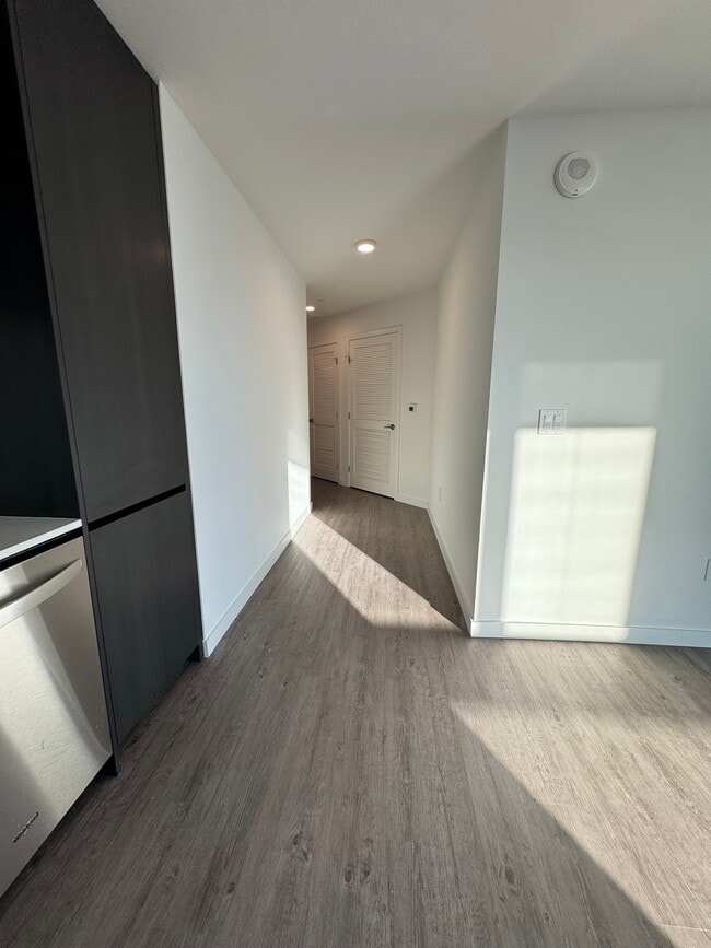 Foto del edificio - 162 NE 23rd St