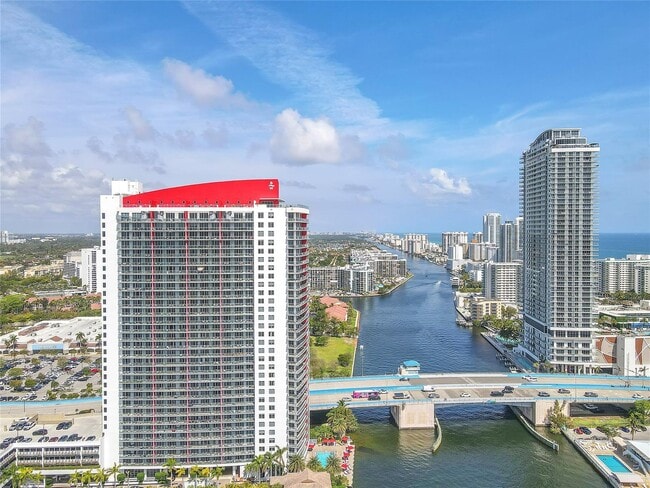 Foto del edificio - 2600 E Hallandale Beach Blvd