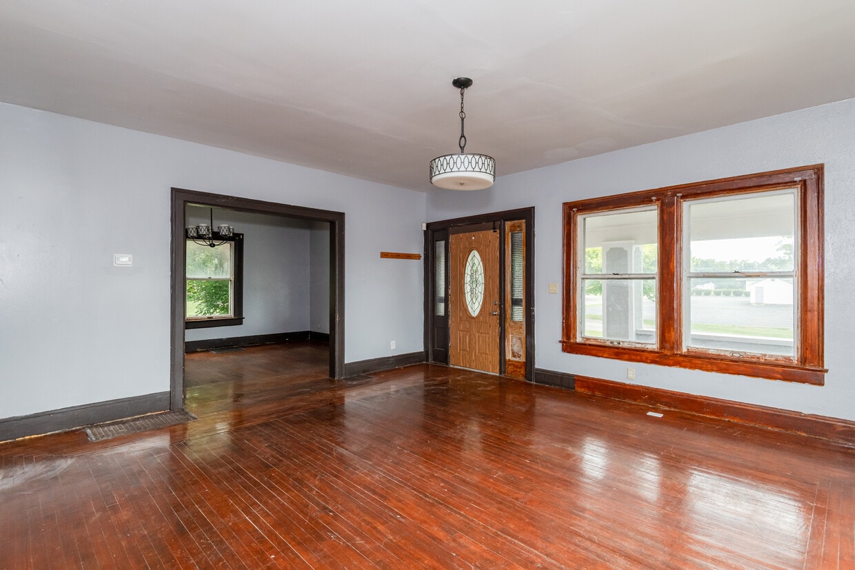 Primary Photo - 3124 Lakeview Ave
