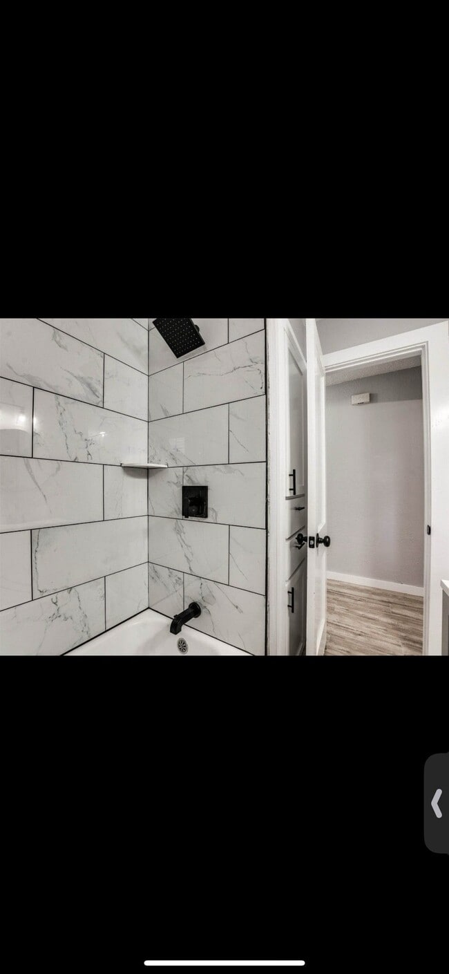 Photo - 1209 NE 42nd St House
