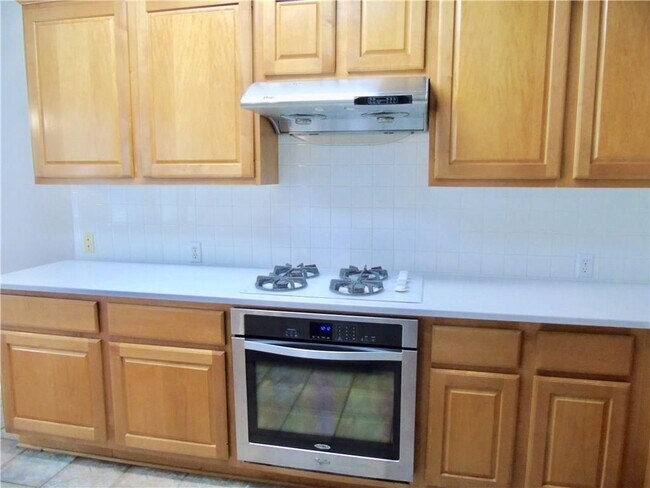 Building Photo - 3000 Persimmon Valley Trail