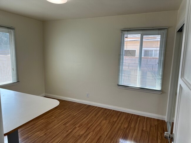 Foto del edificio - 3637 N G St