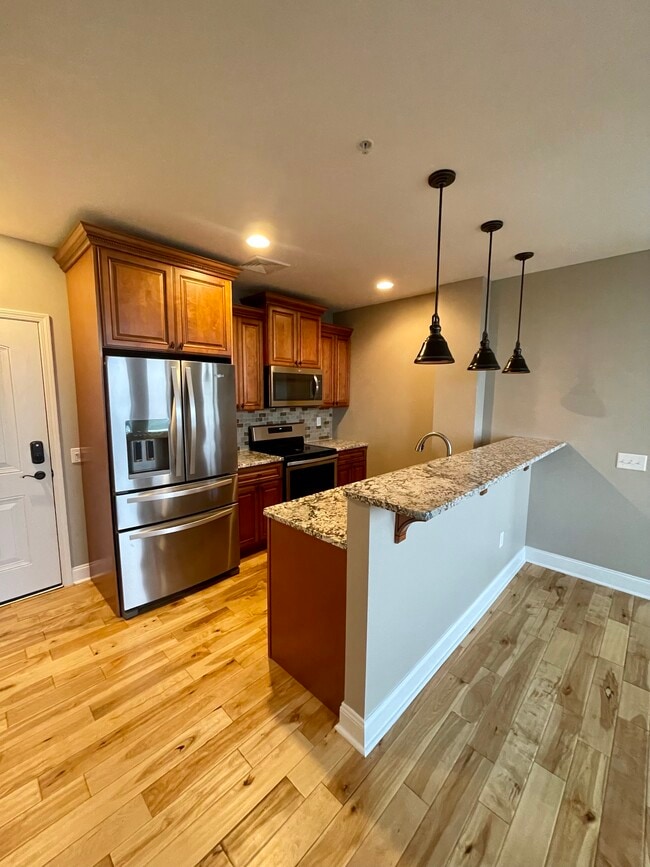 Building Photo - 11 W Market St