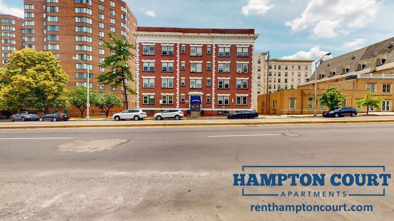 Primary Photo - 307 Dolphin St
