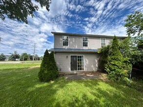 Building Photo - 3115-3117 Surf Ave