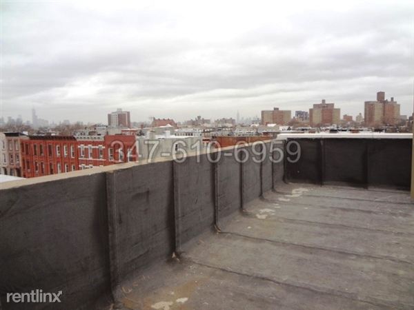 Building Photo - 594 Quincy St