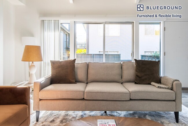 Foto del edificio - 801 Middlefield Rd