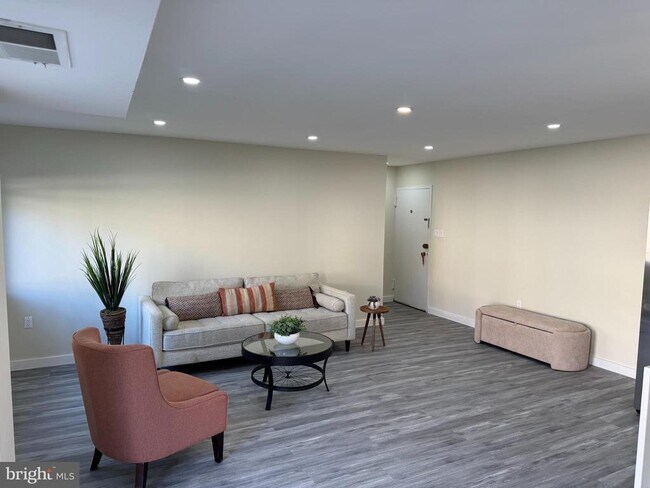Foto del edificio - 5113 Crossfield Ct