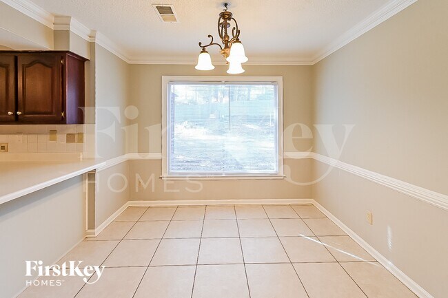 Building Photo - 8661 Beckenham Dr