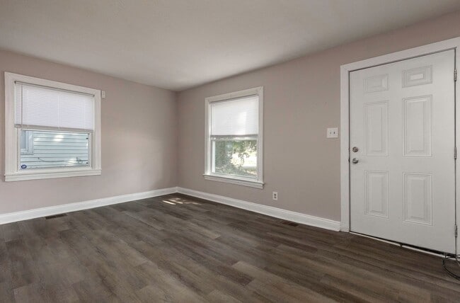 Building Photo - 4407 Virginia Ave