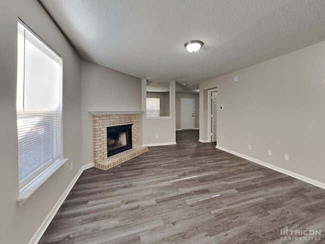 Foto del edificio - 2380 Amberleigh Dr
