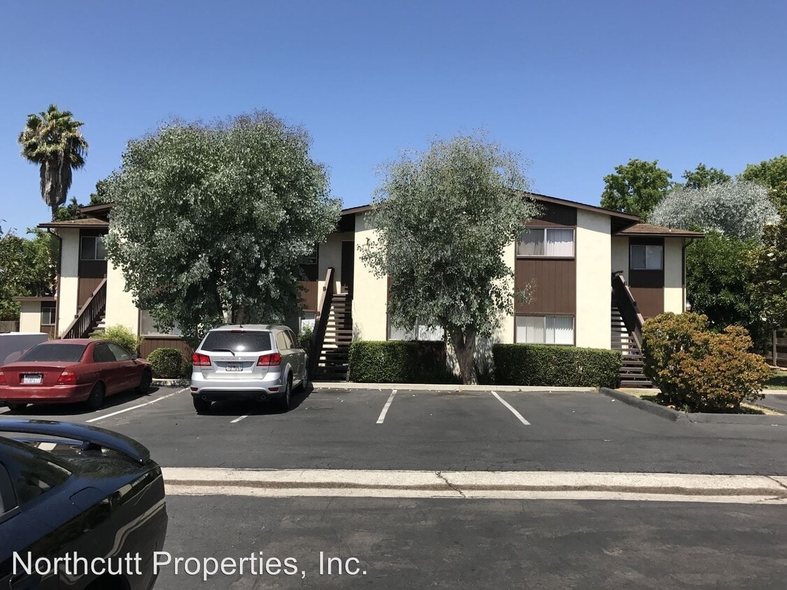 Primary Photo - 4744 70th St