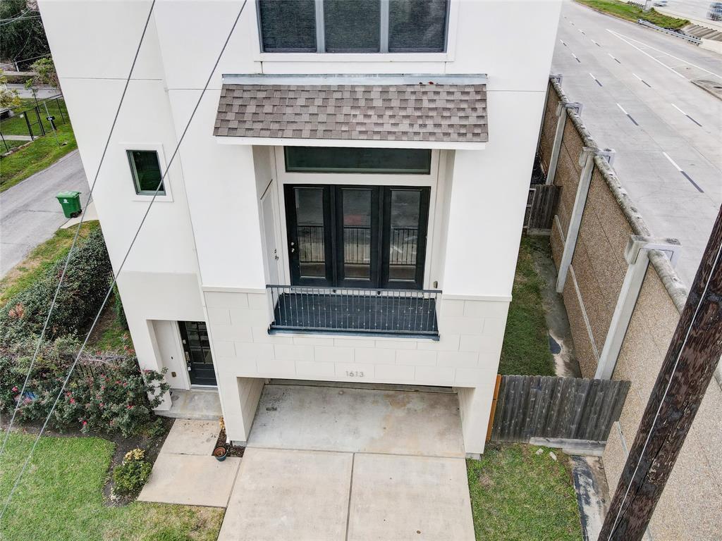Primary Photo - 1613 Bonner St