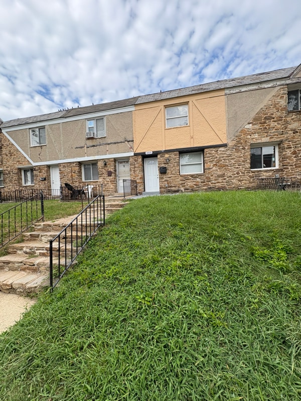 Building Photo - 4905 Chalgrove Ave