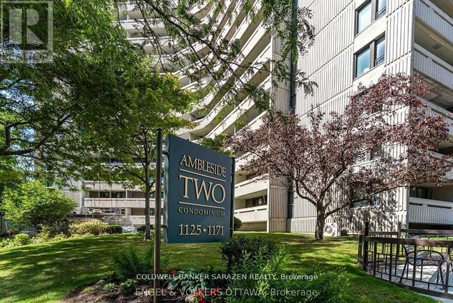 Photo du bâtiment - 1171 Ambleside Dr