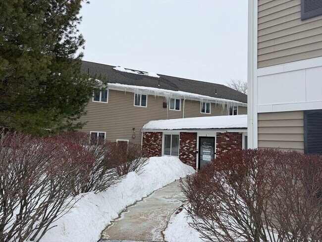 Foto del edificio - 1565 Main St