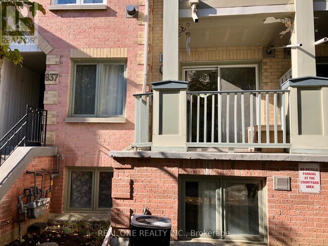 Building Photo - 75 Weldrick Rd E