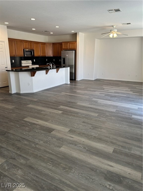 Building Photo - 7404 Longhorn Lodge Ave