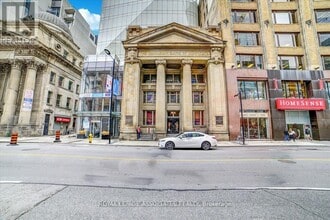Building Photo - 197 Yonge St